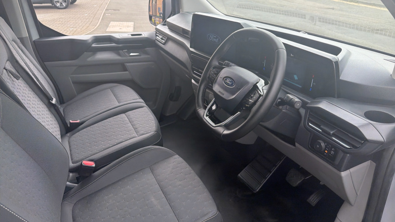 Ford Transit Custom E-320 L1 Rwd 100kW 65kWh H1 Van Limited Auto